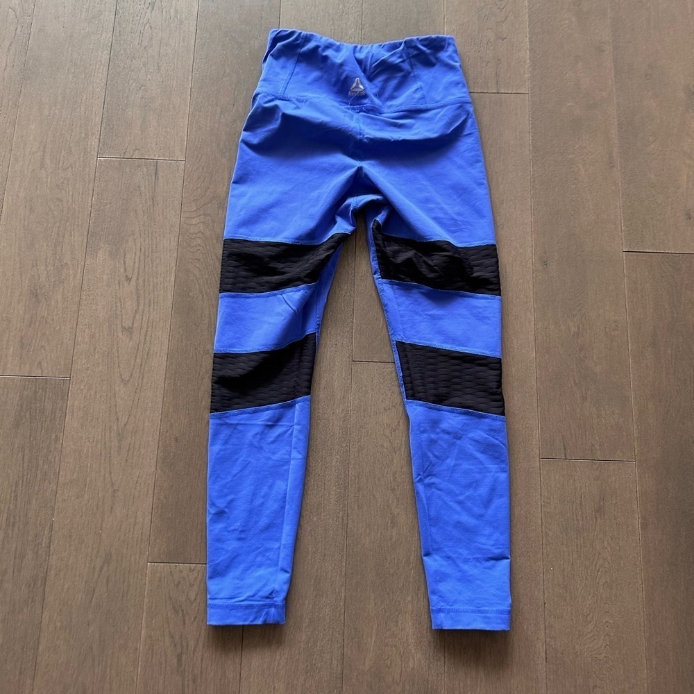 Reebok high rise tight acid blue leggings​​​​ - Picture 2 of 4
